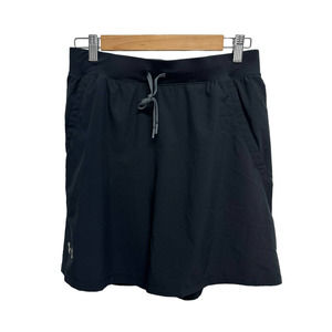 Under Armour Mens Speedpocket Black Shorts Size Medium Heatgear  7" Inseam Line